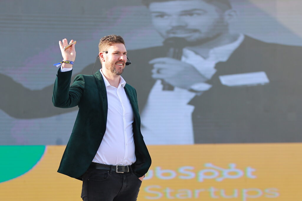 Hubspot for startups cascade funding partnership